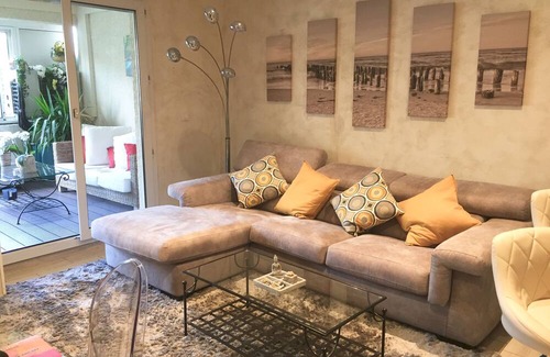 Roquebilliere Apartment | Beau 4P Résidence de Standing Avec Piscine