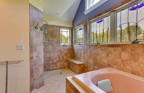 Gardiner House | Gateway to the Gunks: Winery Walks & Rock Walls