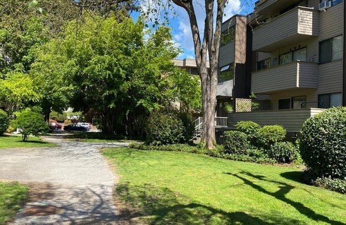 Port Coquitlam Apartment | Beautiful and Renovated 2 Bedroom Apartment, 🐶pets Welcome With Parking