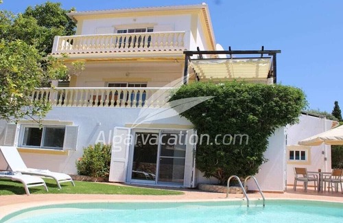 Mato Serrao Boat Rental | Villa Flores Comfortable holiday residence