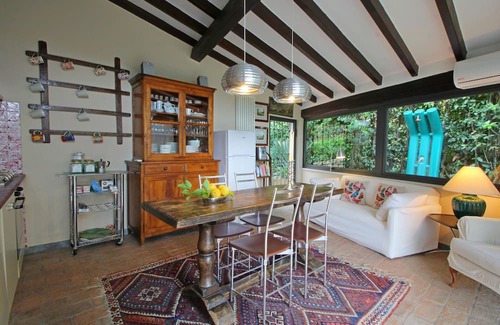 Ortonovo House | Stunning villa for 4 people with hot tub, A/C, sauna, WIFI, TV, terrace, panoramic view and par...