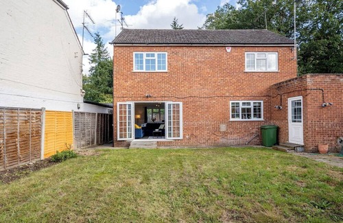 Ascot House | Exclusive August Ascot Deal for 8 Guests