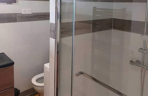 Ecuelles Apartment | Homerez - Beautiful apartement for 4 ppl. with terrace at Moret-Loing-et-Orvanne