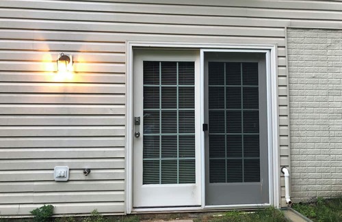 Boyds House | Cool Walkout Basement. Great for work! Close to SoccerPlex!