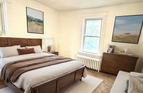 Avondale Apartment | Peaceful 4 Bedroom