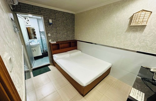 Prince Edward House | Tai Tung Hostel