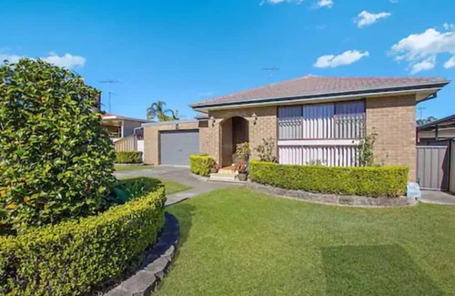 St Clair House | Bring the whole family to this great place with lots of room for fun.