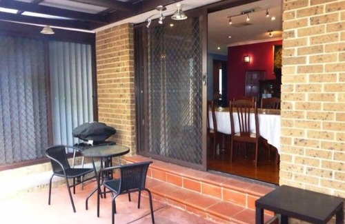 St Clair House | Bring the whole family to this great place with lots of room for fun.