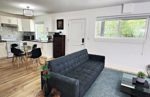 Eastern Hillsides House | Mountain Gateaway