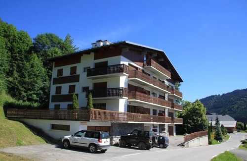 Les Gets Apartment | 1st floor, balcony, tv, ski locker, 45m², Les Gets