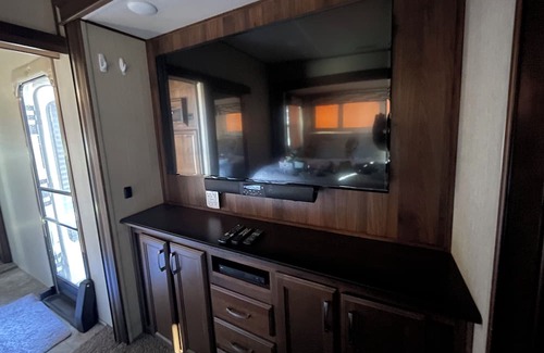 Aztec House | One bedroom RV in a country atmosphere. Very nice. Close to Aztec Ruins.