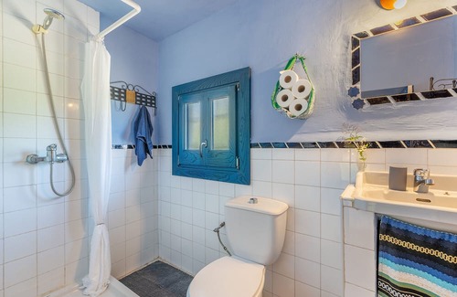 Orgiva House | Chalet 'Casita De La Huerta' with Mountain View, Shared Pool and Wi-Fi