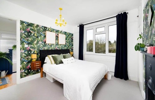 London Borough of Bromley House | lovely 2 bedroom house in Orpington