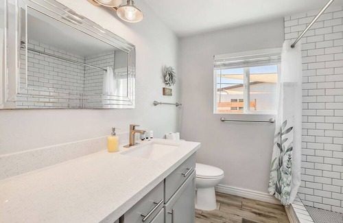 Coronado House | Phoenix Retreat, Main House and Casita, Sleeps 8