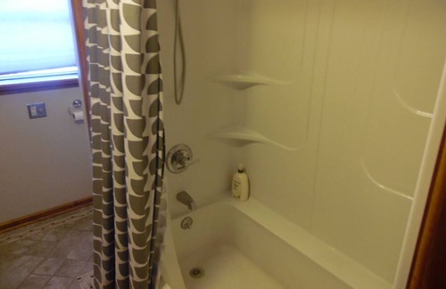 Tawas City House | Tawas Point Cottage close to State Park and Marina