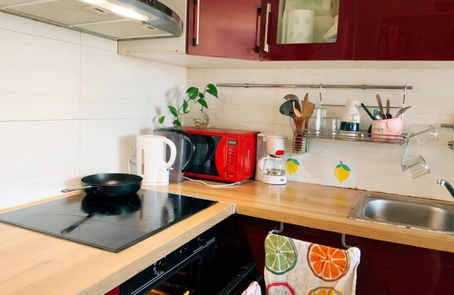 Colombes Apartment | Une chambre chez Lea