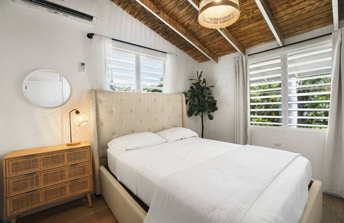 Joyuda Bed & Breakfast | Beach - Culinary Route - Garden & BBQ - Your rustic refuge by the sea atJoyuda.