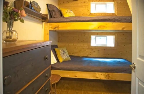 Campbellford House | Private waterfront resort is Ideal for Groups of 6-12 friends or family members.