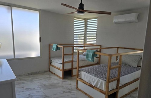 Los Paseos de Dorado House | Stylish and Elegant Derado, Double Gated communty pool tennis court 10 person cap