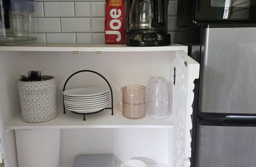 Sherman Cottage | Oasis In The Suburbs