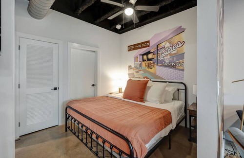 Nashville Apartment | New* Studio w/ 2 beds 7 mins to DT!