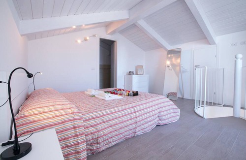 Naggio Apartment | Vacation apartment/apartment for 4 guests with 90m² in Plesio (120121)