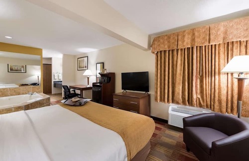 Hebron House | Ideal for I-70 Travelers: Modern Rooms w/ Smart TVs and Great Customer Service
