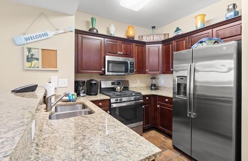 Windy Hill House | Tranquil Tides: 2BR Condo with Washer/Dryer & WiFi