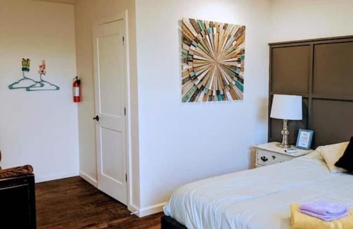 Winslow Apartment | Bigfoot Hideout - Sasquatch #5