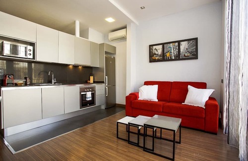Barcelona Apartment | POBLE NOU LOFT LIVING with ROOF TERRACE Ref MRHAG