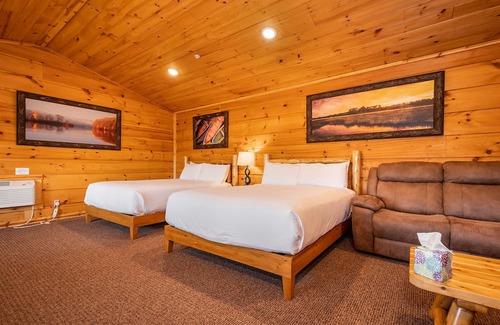 McHenry Cabin | Grandview Cabin Suite 24-Hot Tub