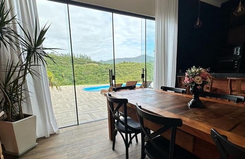 Palhoca Cabin | Chácara Pagará com Jacuzzi e Piscina