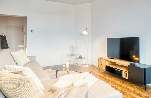 University District Apartment | 2-BR Haven in Antwerp