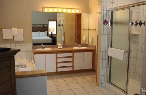 Baldy Mountain Condo | Great 2 bedrm lock off condo near trailhead of Baldy Mountain. Beautiful views!