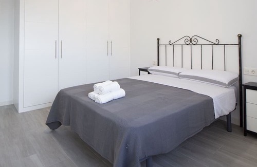 Plaza de Toros-Doctores-San Lazaro Apartment | Lightbooking Plaza de Toros Granada I