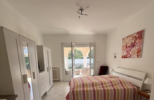 Cap-d'Antibes Villa | Villa à L'orée de Cap D'antibes. Plage, Vieil Antibes, Juan les Pins Tout à Pied