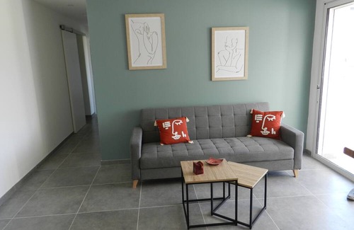 Sarrola-Carcopino House | A Louer bas de Villa Avec Jardin .2 Chambres Pour 4 Personnes