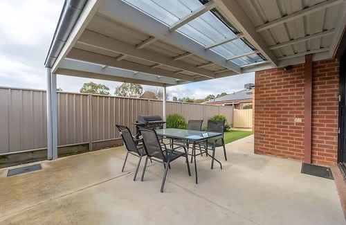 Jackass Flat House | A Home in Averys Ideal for a Group or a Family