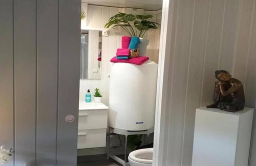 Montpouillan House | Holiday Home 'Le Refuge Zen Et Bien-être Bulle' with Private Pool, Private Terrace and Wi-Fi