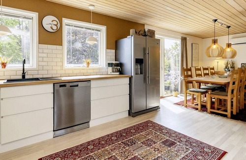 Egense House | 8 person holiday home in Storvorde