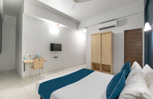 Kharadi House | Townhouse 1294 Sky View Inn