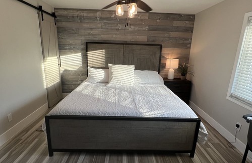 Oviedo House | Oviedo Peaceful and Centrally Located Lake home minutes from UCF