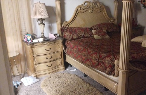 San Antonio House | Cozy 3bedroom 2and a half house with office space.