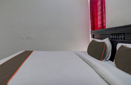 Manikonda Hotel | Super Collection O Gachibowli