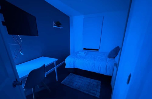 Coventry House | Ensuite room west midlands