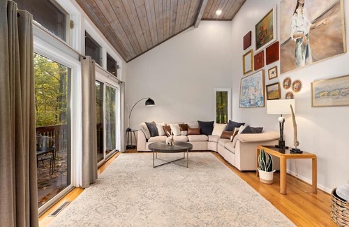 Nellysford House | Rabbit Run with Wintergreen Advantage