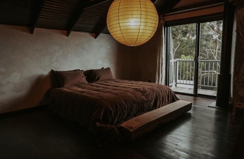Coles Bay House | Waterfront | Hot Tub | Sauna | Serenity