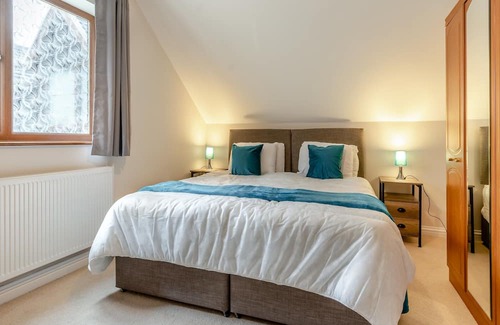 Neath Cottage | 3 bedroom accommodation in Neath