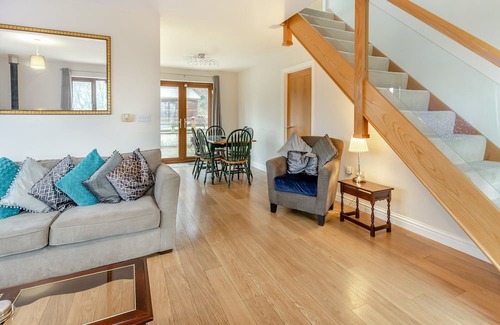 Neath Cottage | 3 bedroom accommodation in Neath