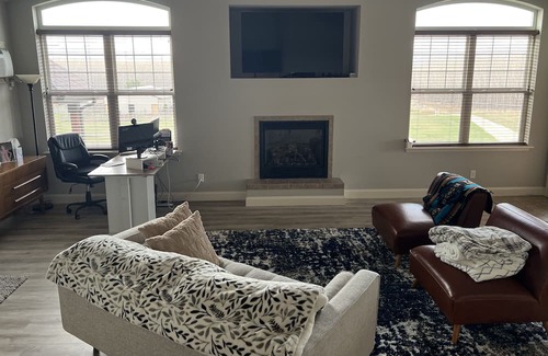 Missoula Condo | Cozy condo minutes from downtown with lofted ceilings and spacious rooms!